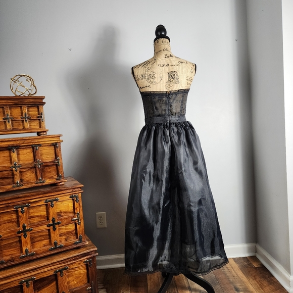 Revolve NBD Boned "Imagine" Dress - Picture 5 of 16